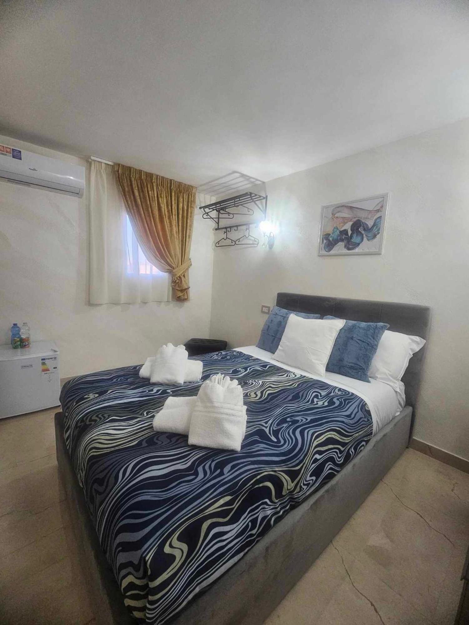 Golden House Sicily Ξενοδοχείο Κατάνια Εξωτερικό φωτογραφία